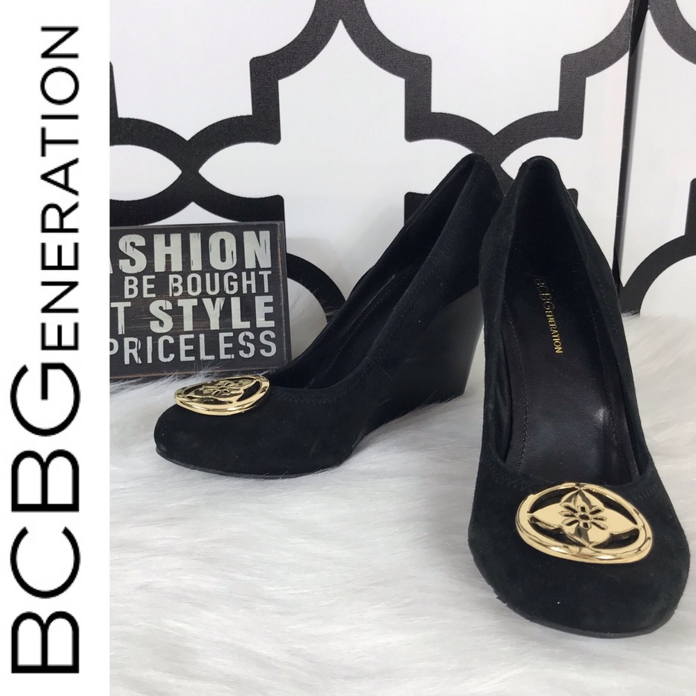 BCBGenertion Black Wedges